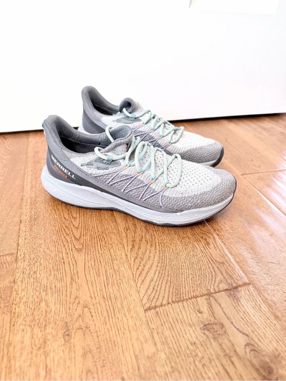 Merrell Womens Bravada 2 Hiking Trail Shoes
Breathable Charcoal women's 8.5 J135